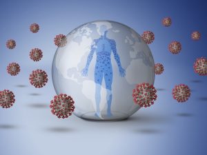 Evde serum uygulamasında sağlık personelinin serum setini hazırladığı, hastanın kolunda damar yolunun bulunduğu bir sahne.